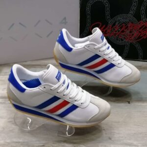 Adidas Country